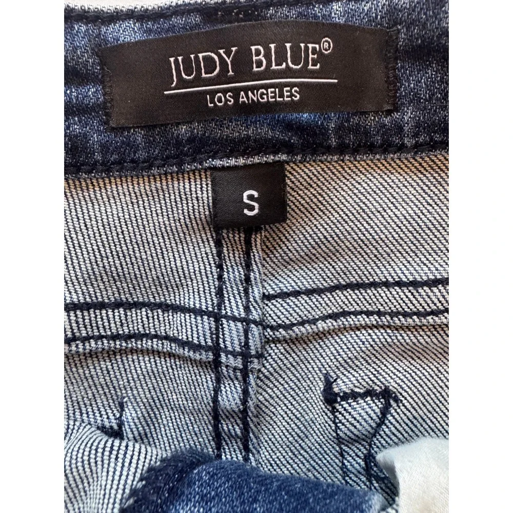 Judy Blue Bermuda‎ Shorts Women's 27 or Small High Rise Stretch Denim Raw Hem